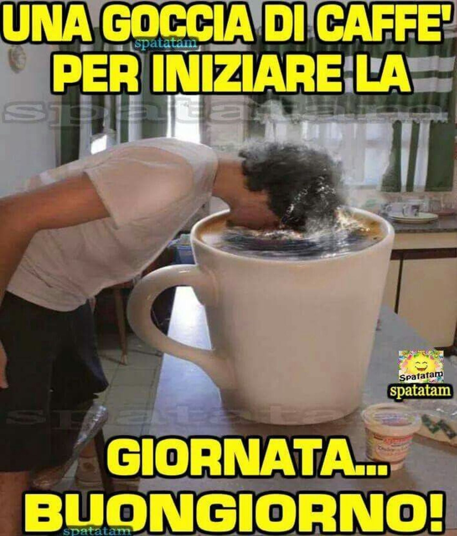 Una goccia di caffè per iniziare la giornata... Buongiorno!